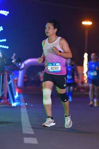 BIB: 9885, 0000, 42312, 604
                            <button type="button" onclick="openModal(21375226)" class="btn btn-primary btn-sm float-right btn-popup" data-toggle="modal" data-target=".modal-high-quality">
                        <i class="fas fa-shopping-cart"></i> Add to Cart
                    </button>
                                            <button type="button" onclick="isThisMe(21375226, true)" class="btn btn-success btn-sm float-right btn-popup btn-isme hidden" data-toggle="tooltip" data-placement="bottom" title="นี่คือรูปของคุณใช่ไหม คลิกที่นี่เพื่อเอาเข้าอัลบั้ม">
                        <i class="fas fa-plus"></i> Add to album
                    </button>
                    <button type="button" onclick="isThisMe(21375226, false)" class="btn btn-warning btn-sm float-right btn-popup btn-isnotme hidden">
                        <i class="fas fa-ban"></i> Remove from album
                    </button>